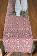 WENTWORTH RED/GREEN/LINEN LONG RUNNER